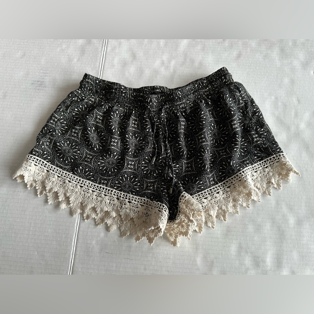 Breeze Ever women’s printed shorts
